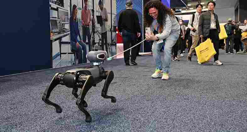 CES 2026：近60家企业参展，一文尽览中国机器人军团“硬实力”