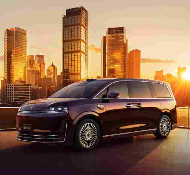 华为余承东：“旗舰大作”智界V9今年春天见