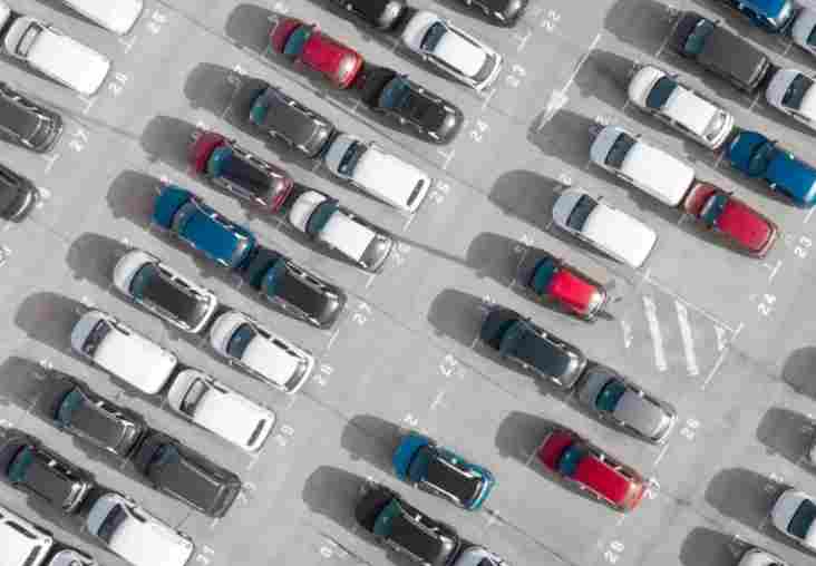 2025年印尼车市：新车销量同比下降7.2%，混合动力车型销量稳步增长